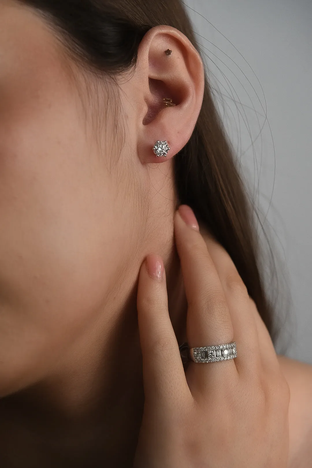 14ct White Gold Six Claw 2ct Laboratory Grown Round Diamond Earrings