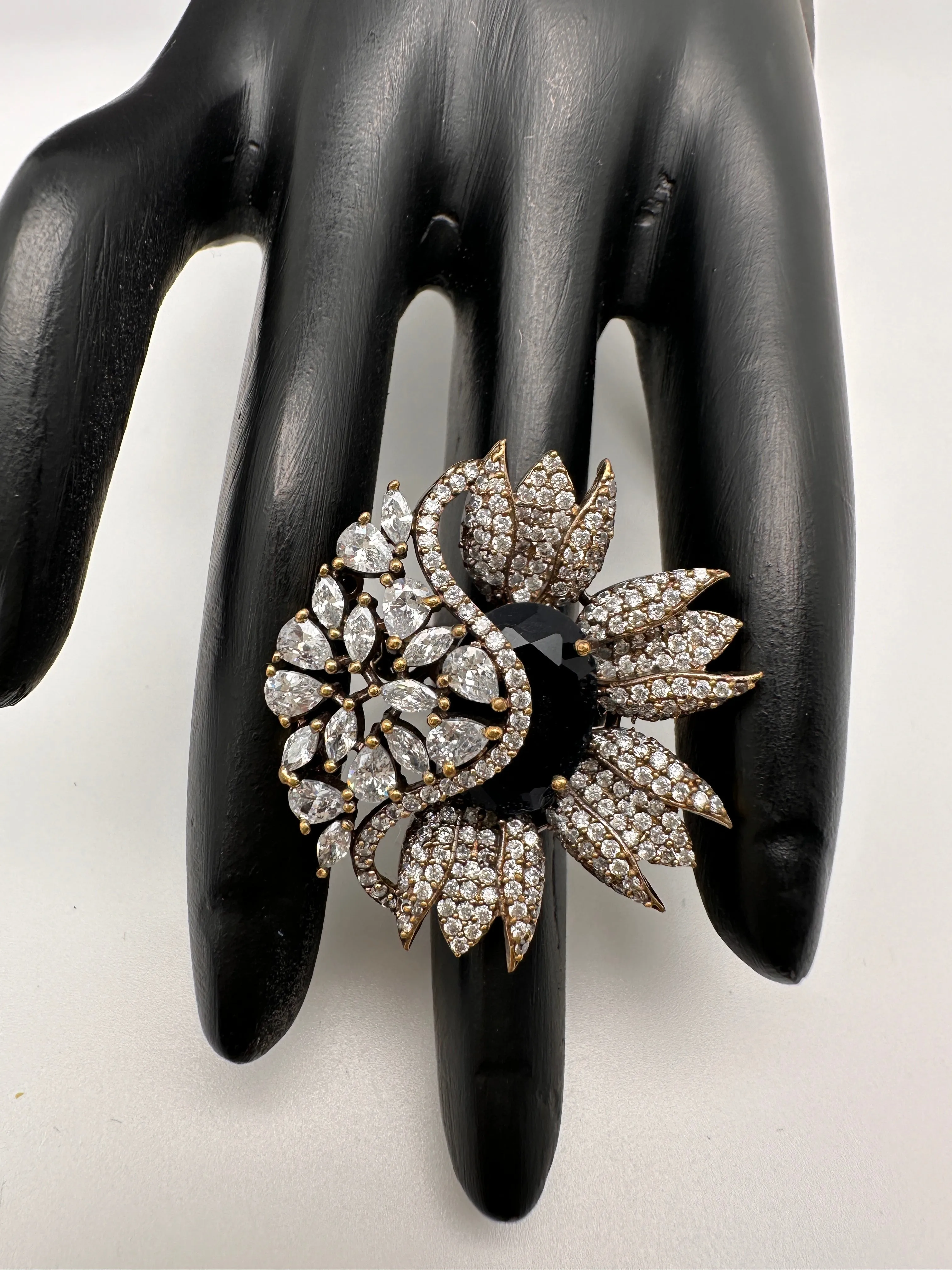 AD Victorian Adjustable Color Stone Cocktail lRing