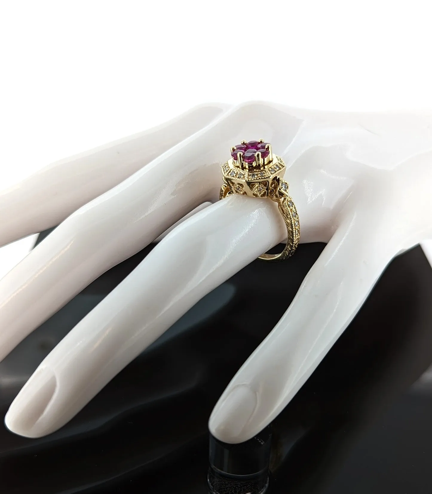 EFFY 14k Yellow Gold Diamond & Ruby Cocktail Ring Size 6.75