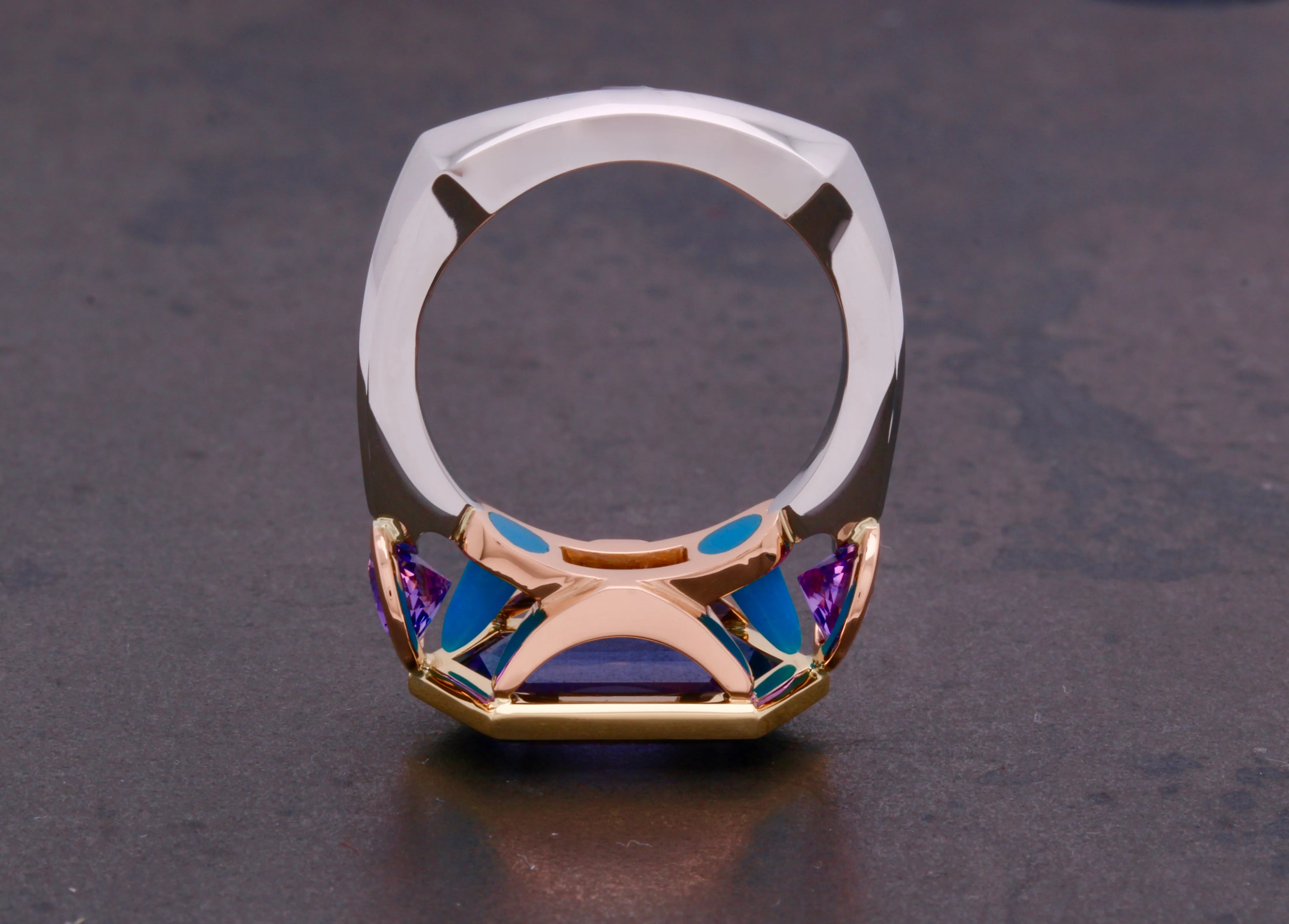 Haleiva Ring