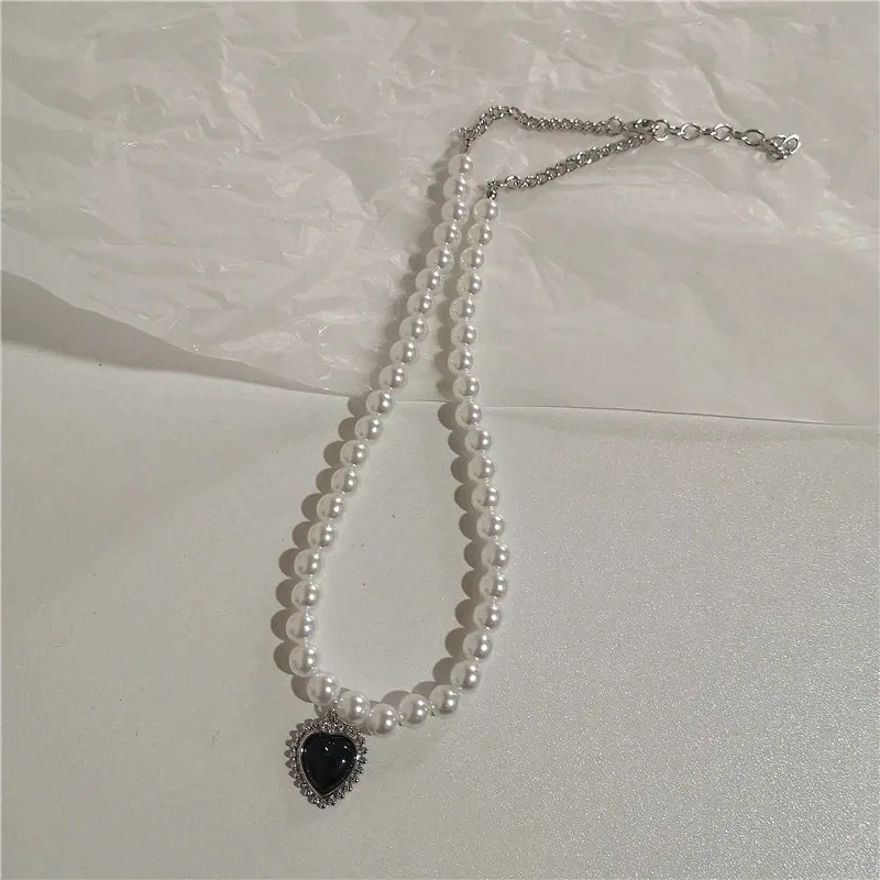 Kpop Vintage Love Heart Pendant Choker Necklace For Women Zircon Pearl Chain Party Aesthetic Jewelry Christmas Gift Hot Sale