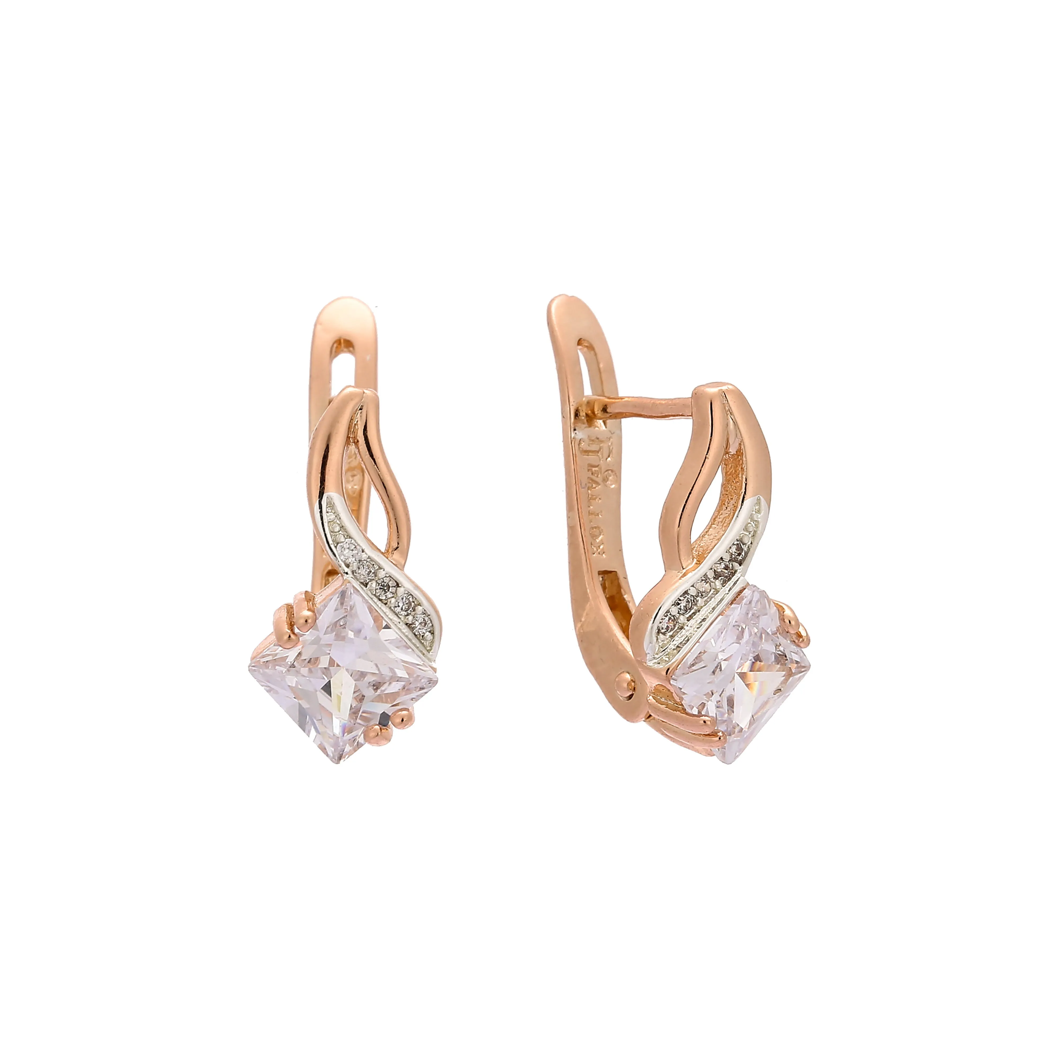 .Rose Gold two tone solitaire rhombus stone earrings