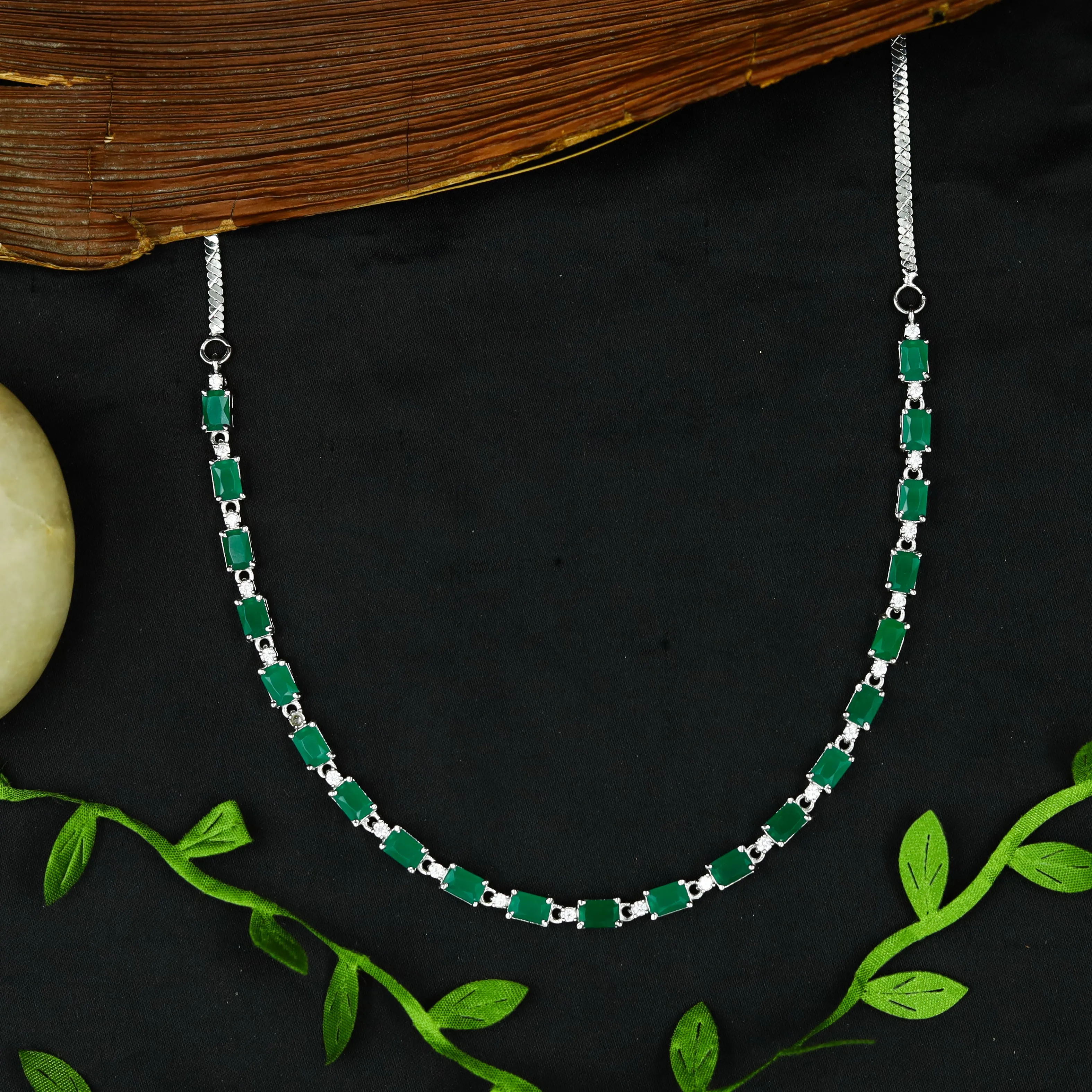 Round Neck Zircon/AD Necklace Set 12541-28