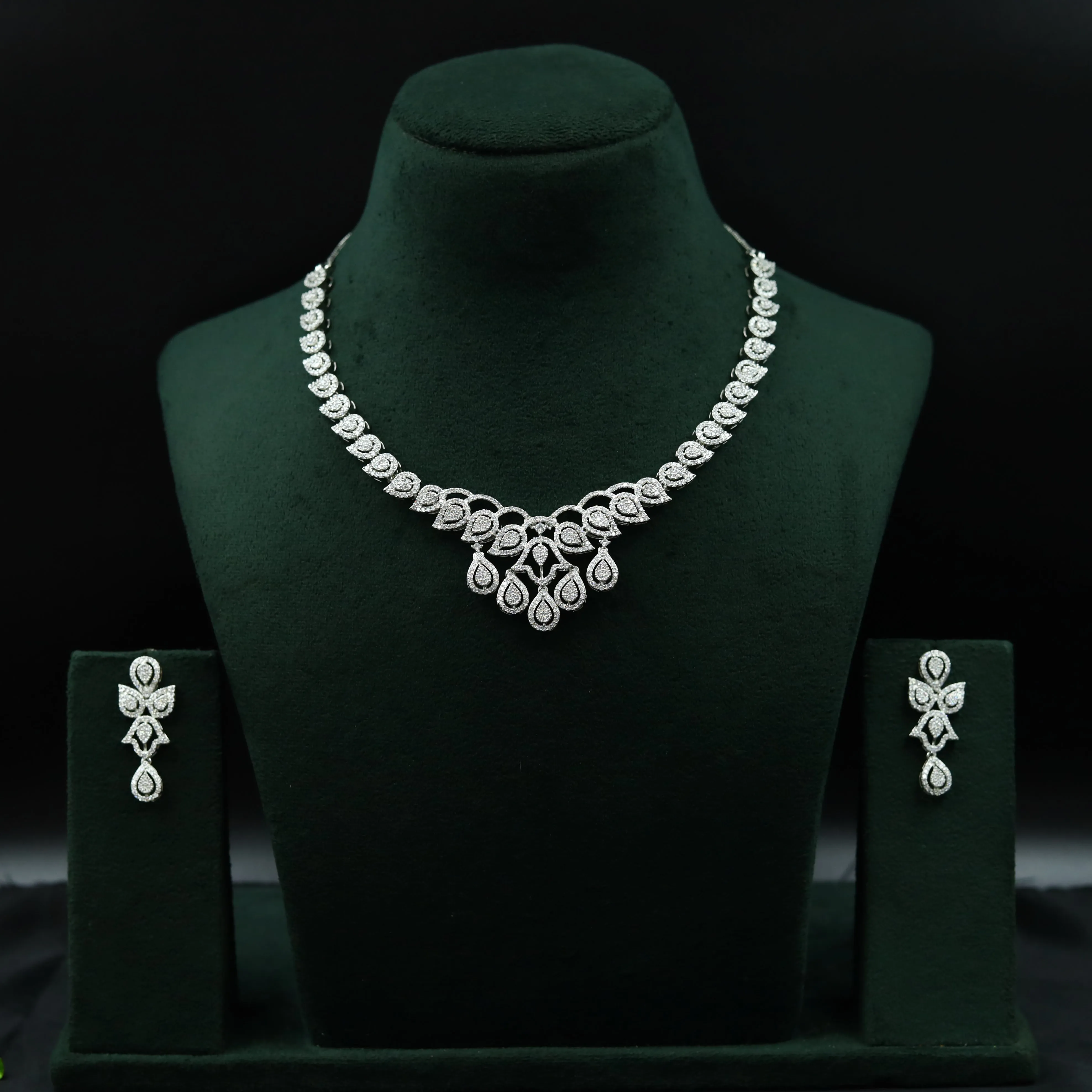 Round Neck Zircon/AD Necklace Set 4128-69