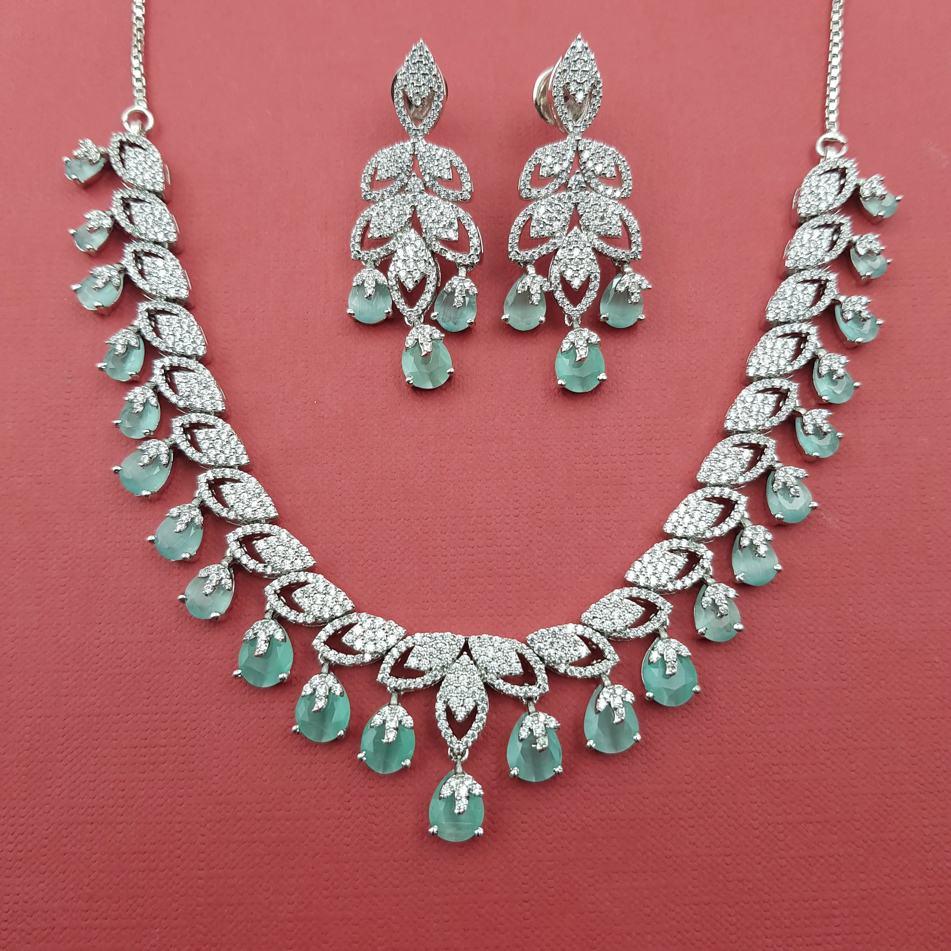 Round Neck Zircon/AD Necklace Set 8575-08