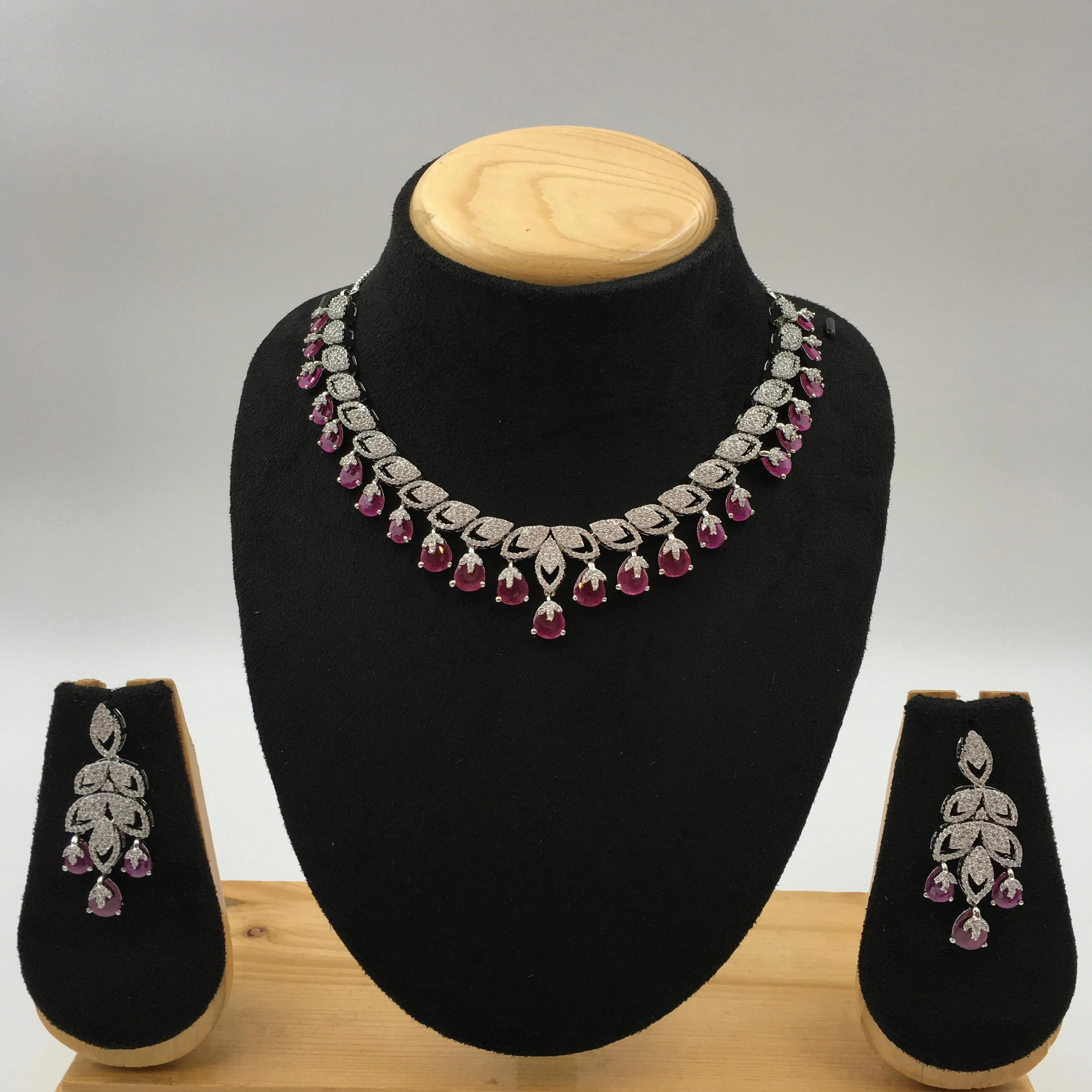 Round Neck Zircon/AD Necklace Set 8575-08