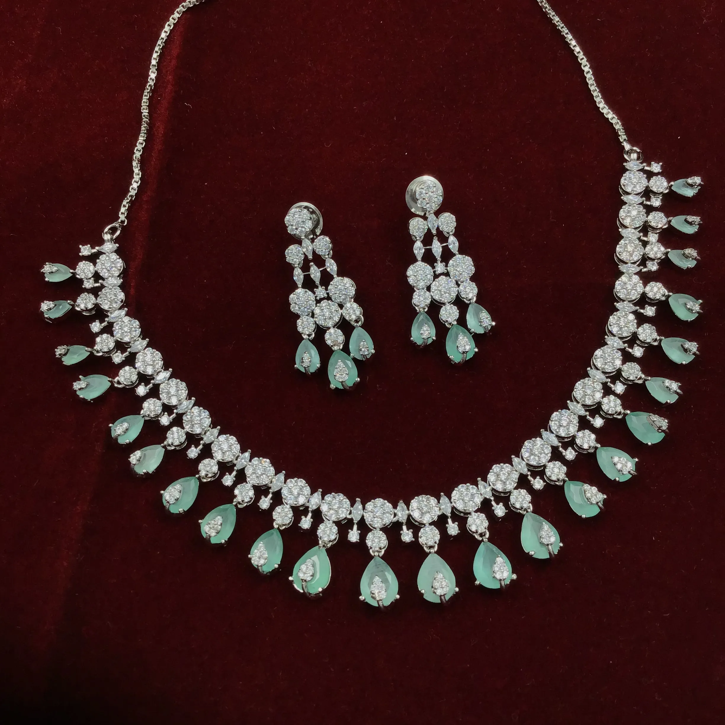 Round Neck Zircon/AD Necklace Set 8576-08