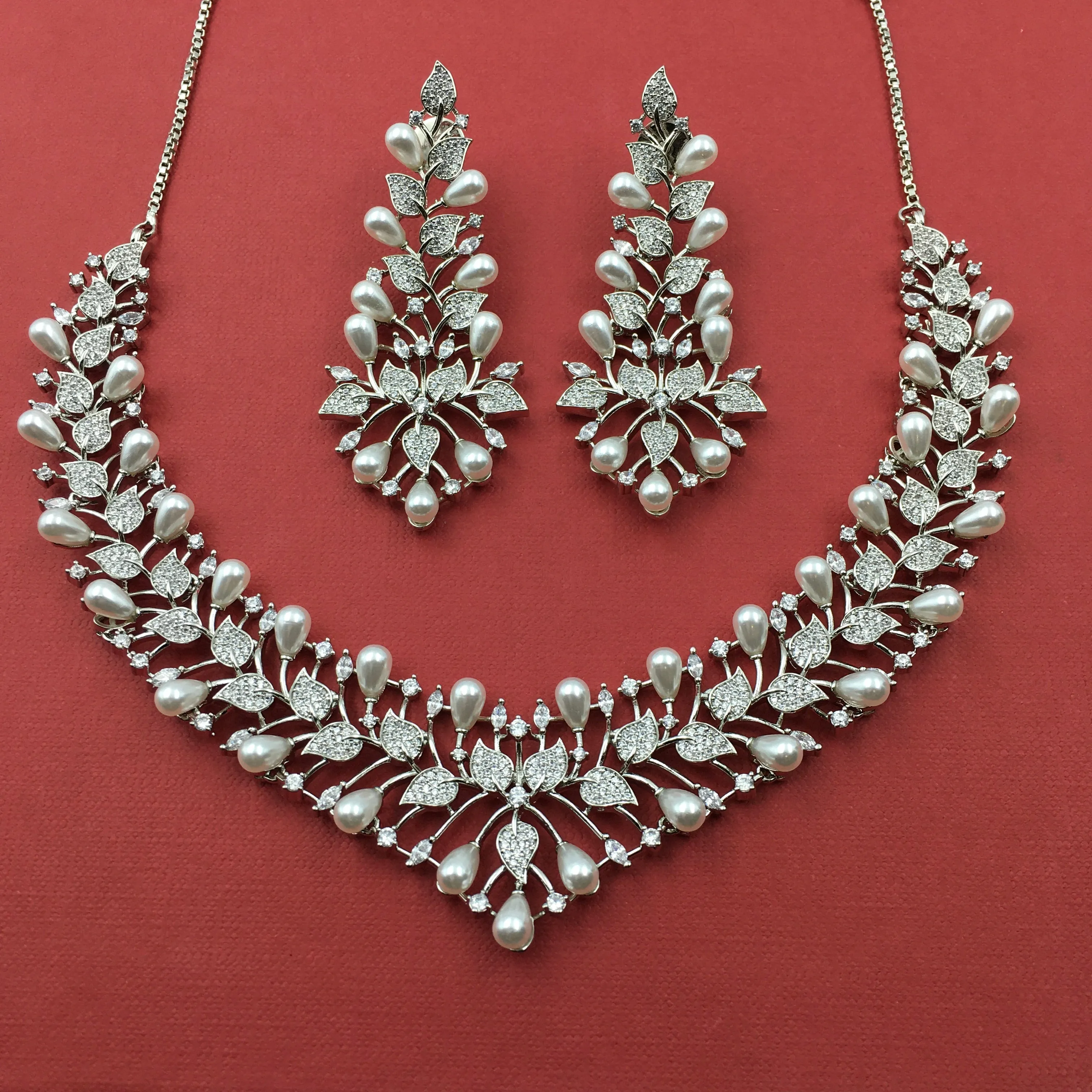 Round Neck Zircon/AD Necklace Set 8579-08