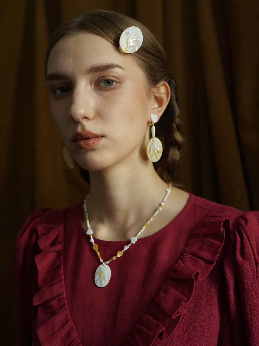 Unlogical Poem Hand/Bird shaped Natural Shell Handmade Necklace