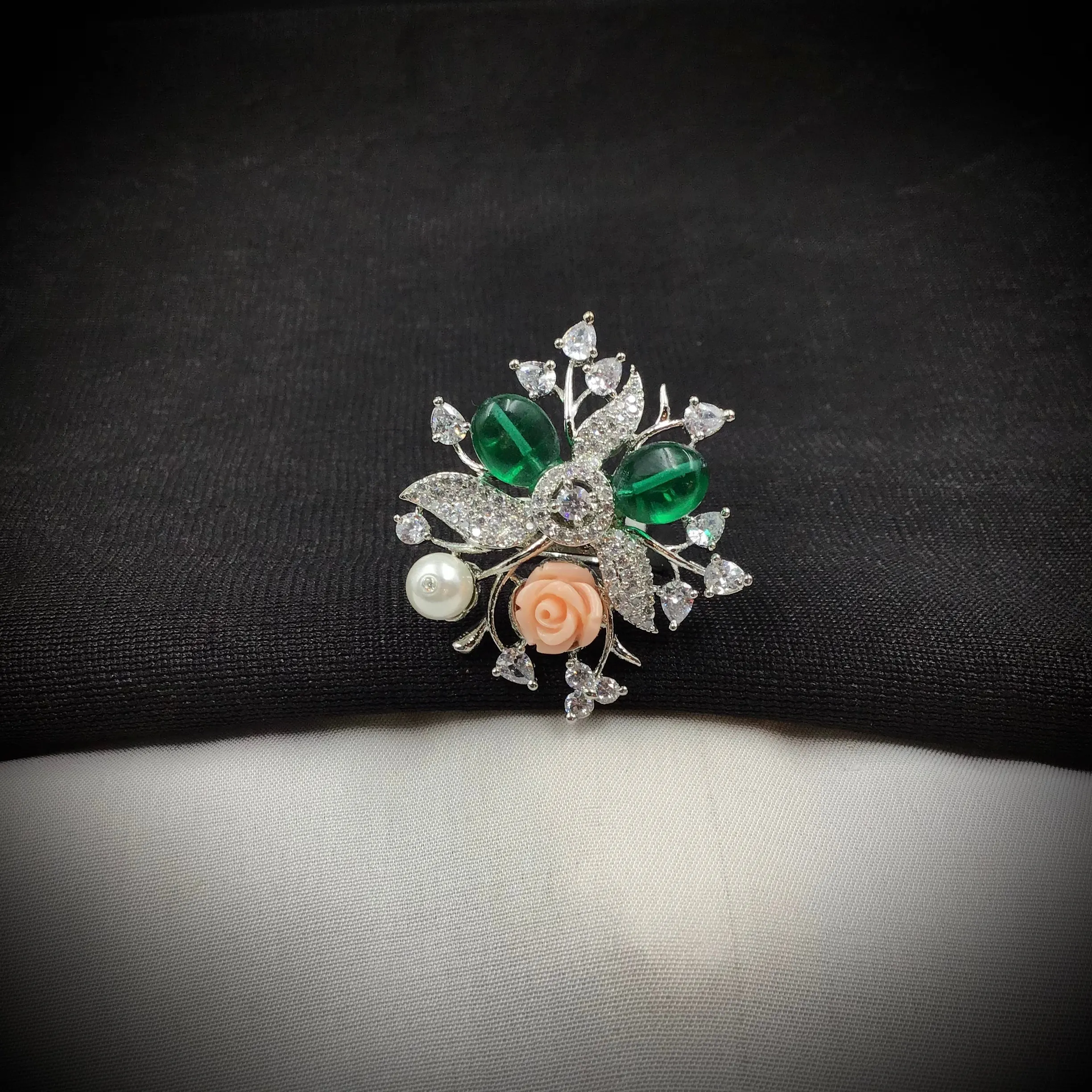 Zircon/AD Cocktail Green Ring 17800-4982